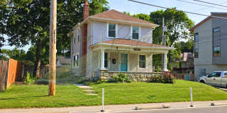 Charming 3-Bed, 2-Bath Home with Historic Character Near Crown Center! Gallery 1