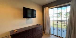 Riverfront 2BR Condo Great Views, Luxury Furnished incl UTILITIES Riverfront 2BR Condo Great Views, Luxury Furnished incl UTILITIES Gallery 31