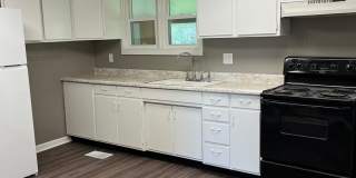 4 bedroom 1.5  bath  home Gallery 5