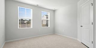 Just Listed! Beautiful 3BR/3.5BA Townhome + $500 Off First Month's Rent Gallery 4
