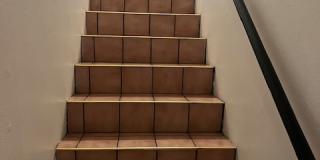 408 W Queen St Gallery 15