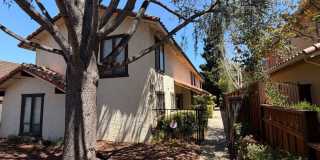 Charming & Modern 2-Bedroom Townhome Walkable to Downtown Los Altos Gallery 1