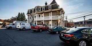 400 Bridge St Gallery 1