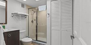 200 120TH AVENUE W Gallery 23