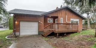 Beautiful, Spacious 4-bedroom home in Ferndale! Gallery 1