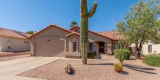 4 BEDROOM HOME IN AHWATUKEE Gallery 1