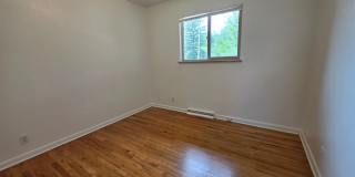 *AVAILABLE NOW* 3 Bedroom in Martin Acres, Huge Yard Gallery 17