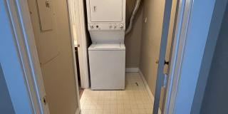 Cozy & Large 2 Bed 1.5 Bath in Lowell! Gallery 13