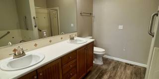 2 bedroom cottage in Mackenzie Place-55+community Gallery 16