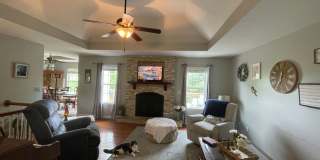 FULLY FURNISHED 4 BEDROOM, WALKOUT BASEMENT - SHORT TERM 6 MONTH RENTAL AVAILABLE IN OZARK! Gallery 11