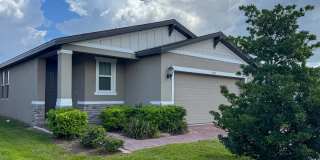 3 Bedroom 2 Bath with Double Car Garage in Poinciana! Gallery 4