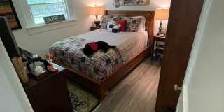 Forest Hills Gallery 11