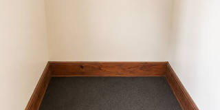 Spacious 6-Bedroom Rental in North Philadelphia | Small Dogs Welcome Gallery 29