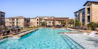 The Royce 8100 The Royce 8100 Gallery 2