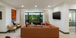 118 N Orlando Ave unit: 201 Gallery 4