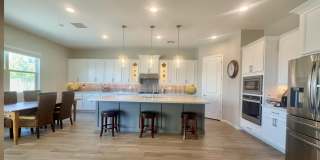 17979 W HAZELWOOD Street Gallery 11