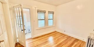 268 Willis Gallery 2