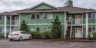 Large 2 bed/2 bath Condo in Walnut Grove Gallery 1