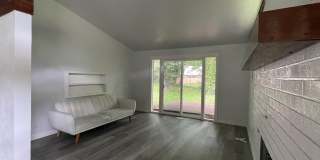 2219 N GLENDALE Drive Gallery 9