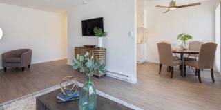 Three Crown Gallery 8