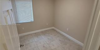 1990 NW 4th Ct Gallery 10