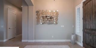 Stunning 2 Bedroom Fully Furnished Home. Community Pool & Mini Golf! Gallery 49
