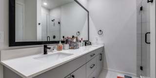 LUXURY 3-BEDROOM TOWNHOUSE AT GRAYSON HOUSE Gallery 30