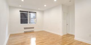 181 E 3rd St Gallery 3