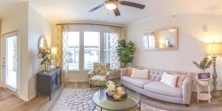 Woodland Point Gallery 28