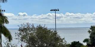 1120 N SHORE DRIVE NE Gallery 1