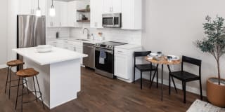 1919 Mile High Gallery 5