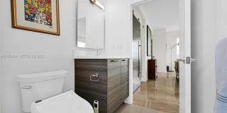 1900 SE 2nd St Gallery 32