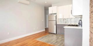 4230 Broadway Gallery 3