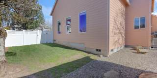 Stunning SE Gresham Home w/ Huge Bonus Room! Gallery 4
