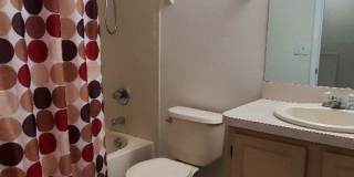 Beautiful 2-Bedroom, 3-Bathroom Townhome in Brandon Gallery 11