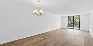 201 W LAUREL STREET Gallery 5