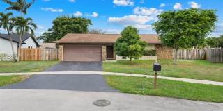 4264 NW 95th Ter Gallery 1