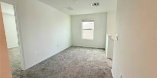 669 REGGIE ROAD Gallery 8