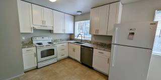 North Bothell 3 bdrm Townhome with private fenced yard Gallery 6