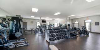 Smoky Crossing Apartment Homes Gallery 23