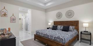 1137 SW 18th Court Gallery 11
