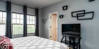 1316 Cornell Place Gallery 18