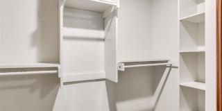 217 E Daws Street Gallery 13