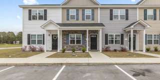 Marshall Farms Beauty with Dual Suites & Open-Concept Living Gallery 1