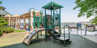 Windsor at Mariners Gallery 45