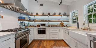 302 NW 16th Street Gallery 16