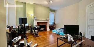 Stunning 3 bed in Brookline Gallery 8