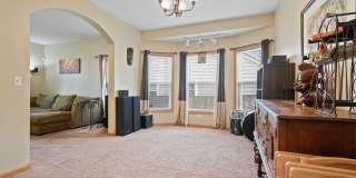 3 Bed House w/ Garage, Laundry, & Fenced Yard! Gallery 9