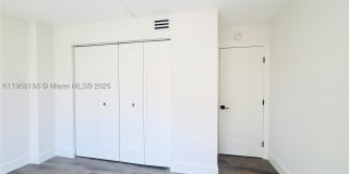 201 Jefferson Ave Gallery 13