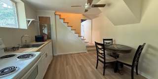 Room in 5 Bedroom Home in College Park Gallery 8